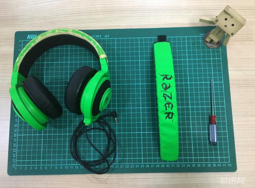 耳机外面的橡胶套烂了修复,耳机套烂了怎么换