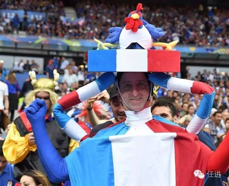 瓒崇悆鍜垖瑙嗛,瓒崇悆鍘熷湴鑸旂悆