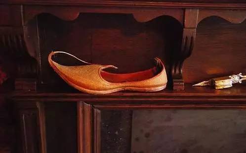 神探夏洛克最终的谜题解析,神探夏洛克是以谁的视角写的