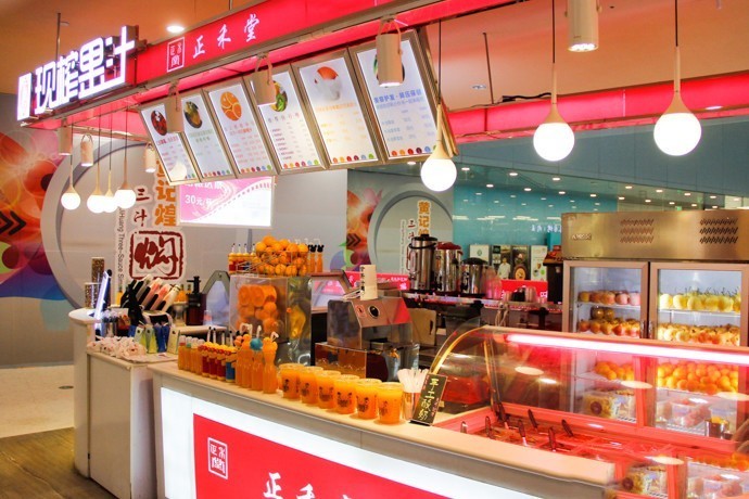 健康果汁喝起来冰爽一夏,鲜榨果汁营养会流失吗