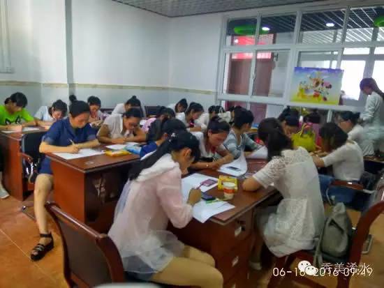 在浠水真的很拼，当一名幼儿园教师也好难！