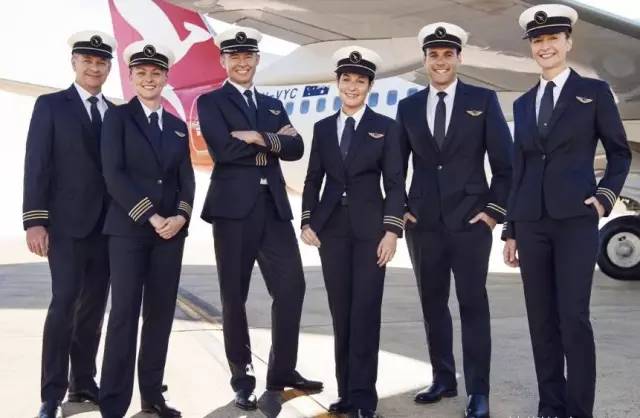 买机票为什么要等航空公司确认,订机票有选大航空公司的必要吗