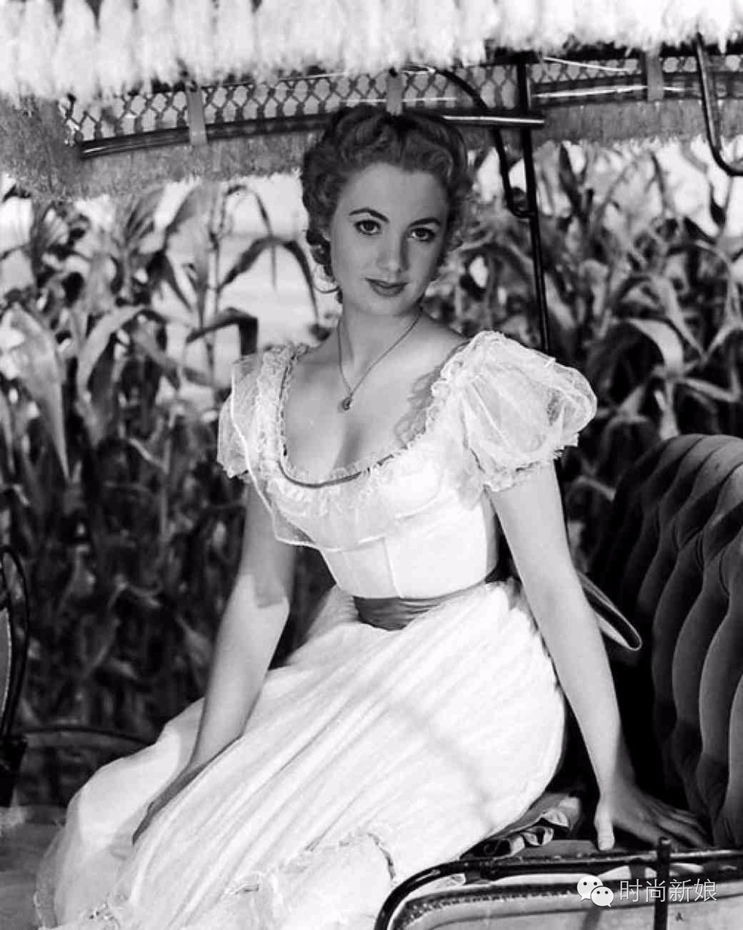 回顾一下20多年前穿婚纱的造型,婚纱电影中最经典的6款婚纱