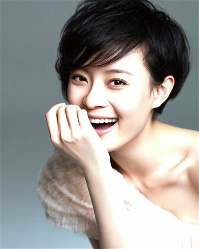 脑门大的露额头显得头大!来学学明星是如何解决的!