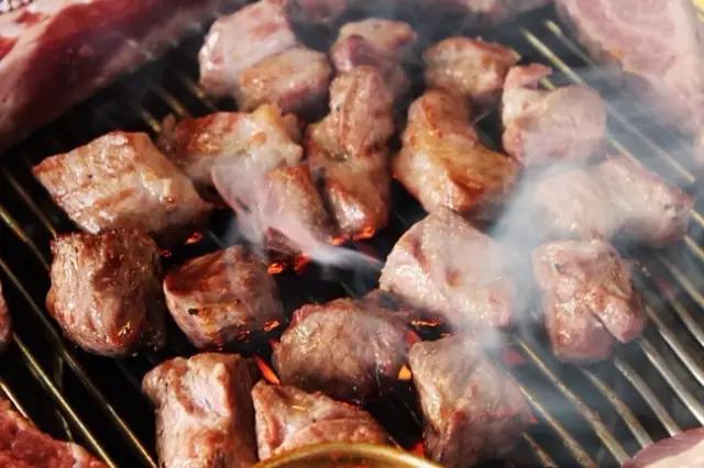 夏天就去济州岛逛逛吧，攻略已备好！