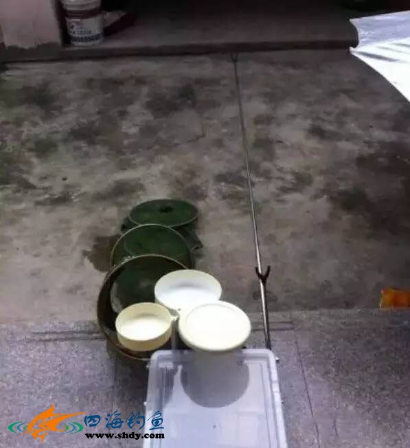 钓箱支架太重钓箱翘起来怎么解决,钓箱太重如何改装轻便钓鱼