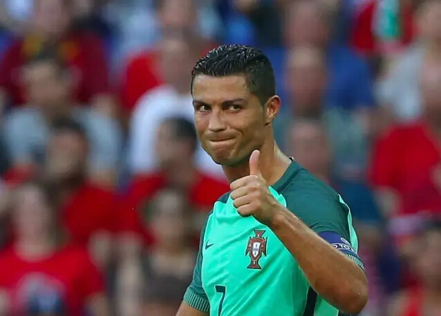 自己挖的坑哭着也要填完的文案,自己挖的坑含着泪也要往下跳