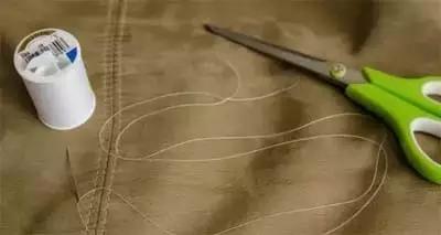 沙发靠枕塌了怎么变饱满,沙发靠枕倒下来怎么办