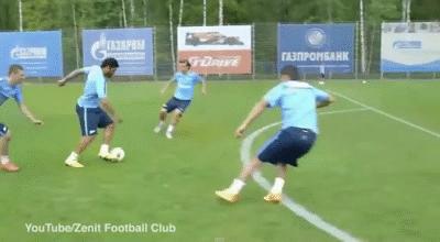 猛虎式射门把人踢飞,猛虎式射门踢老鹰