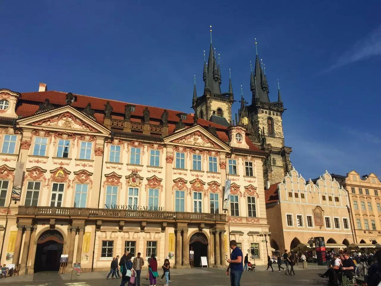 Yolanda师姐访谈-在腐国做旅游达人是怎样的一种体验？