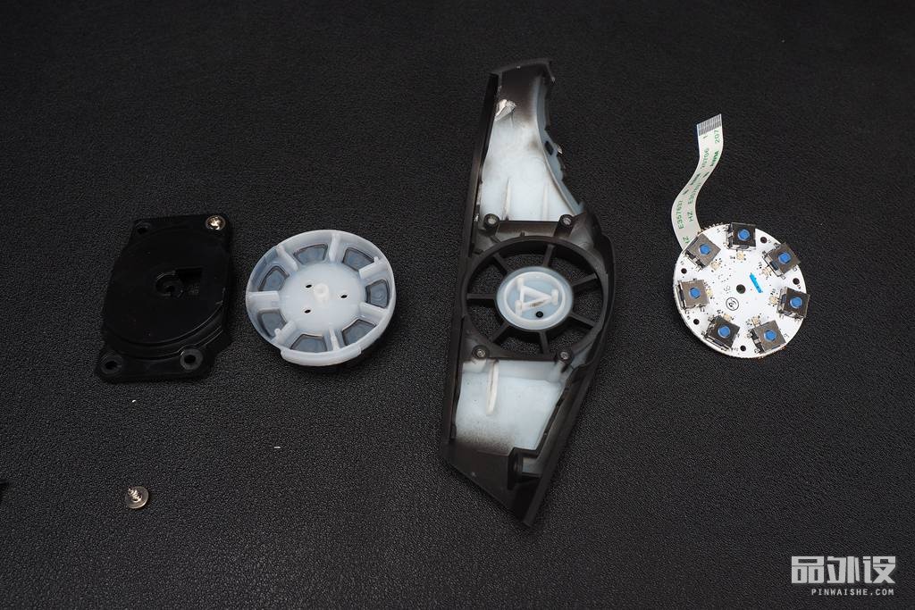 雷蛇那伽梵蛇六芒星背光灯不亮,雷蛇巴塞利斯蛇v2鼠标测评