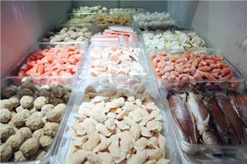 炸了！荆门这家店，烤肉海鲜岔起吃，饮料酒类岔起喝，只要30元