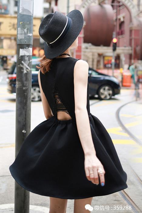 还在迷小白裙么？看看这些小黑裙带给你的性感吧！