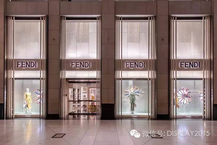 FENDI橱窗||春风十里不如你