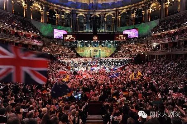 盛夏的狂欢：除了足球，还有音乐！