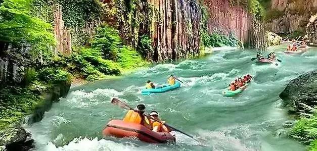适合夏天旅游漂流的景点,夏天刺激的漂流