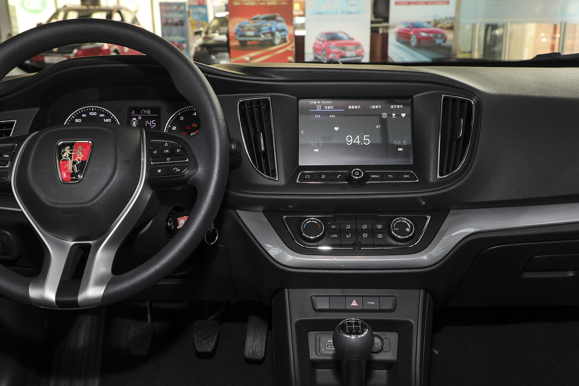 荣威360为什么买的人那么少,荣威360值得购买吗