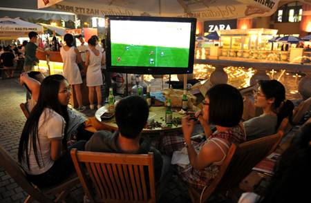 亲子活动足球活动,亲子足球嘉年华活动入场式