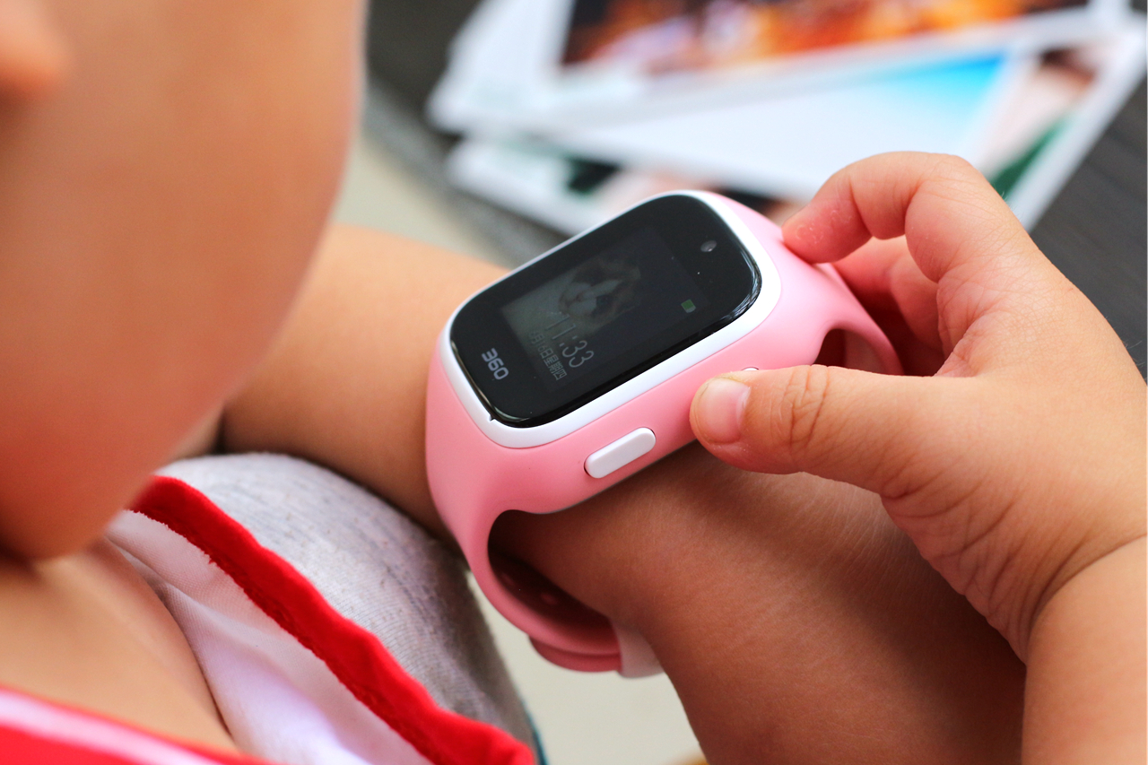 360儿童手表9x和9xpro哪个好,360儿童手表8xs所有功能使用视频