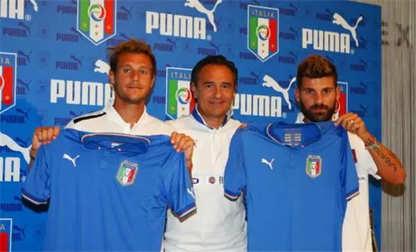 意大利十大经典球衣,蓝色魅影照片