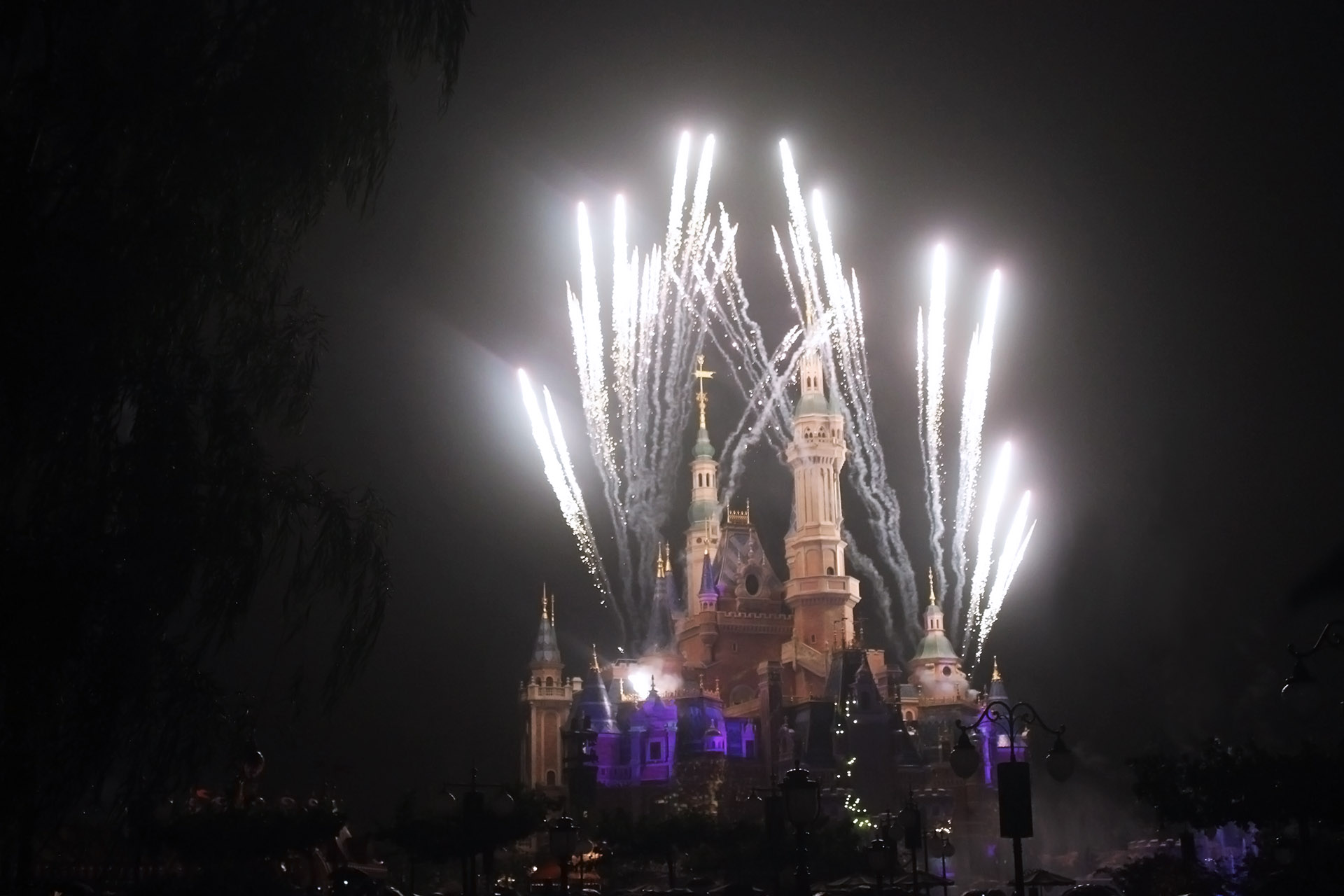 上海迪士尼好玩吗值得去吗,上海迪士尼一整天游玩攻略