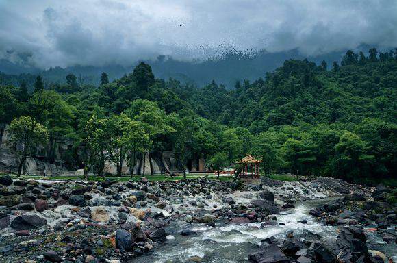 海棠香国乐山,乐山最值得去的十个景区