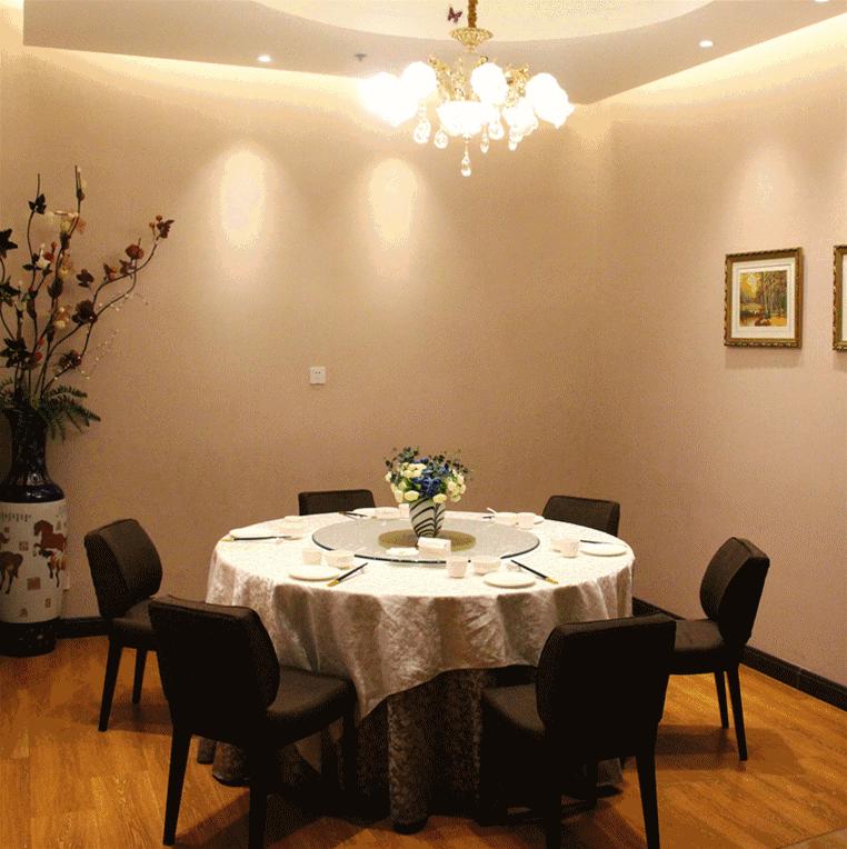 北京有家魔力餐厅，号称京城的“米饭收割机”，一到饭点就排队！