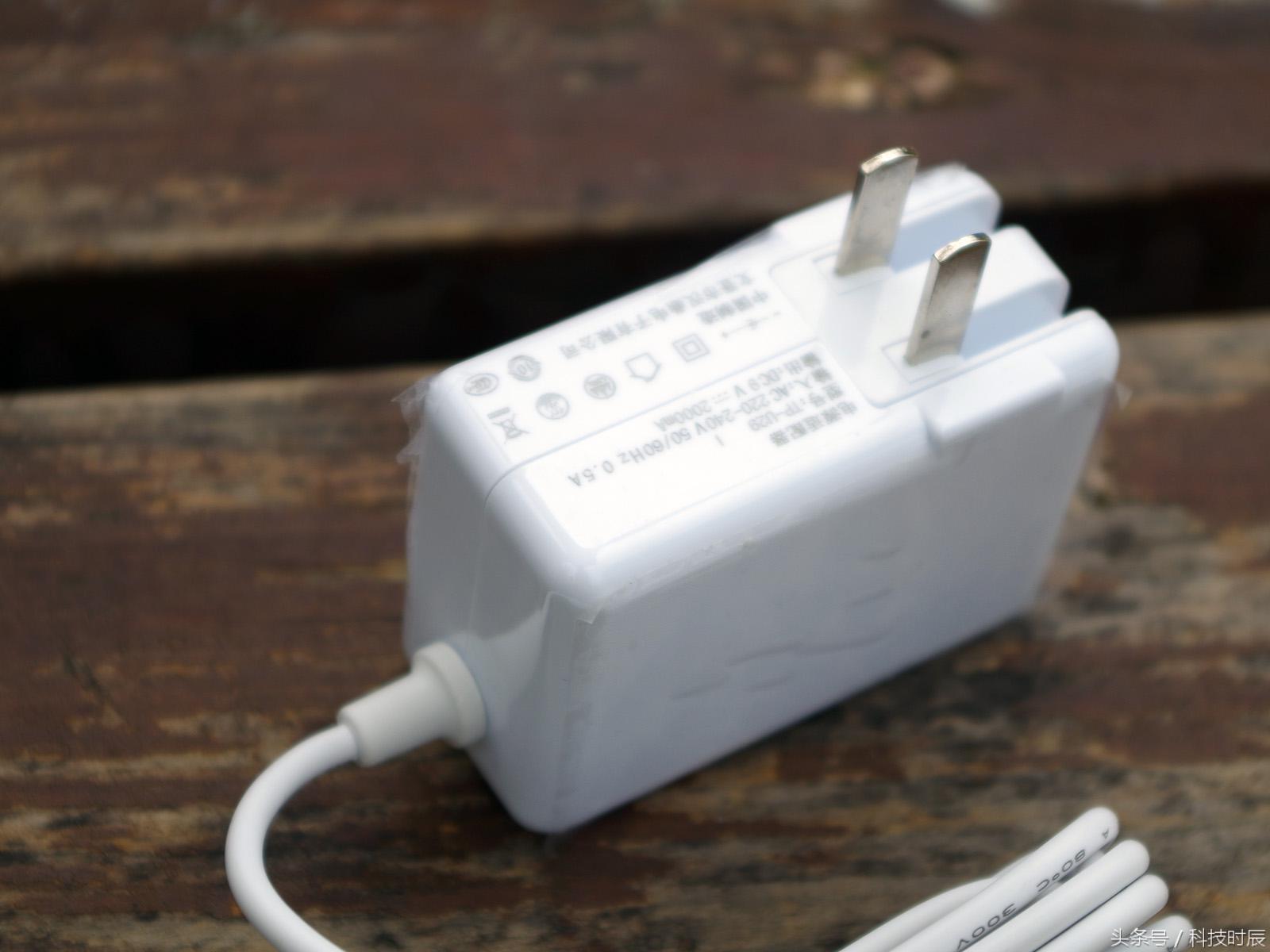 10.4寸二合一平板电脑推荐,台电tbook10平板测评