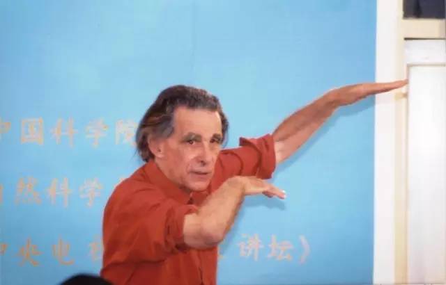 新知足球,中国足球新文化运动