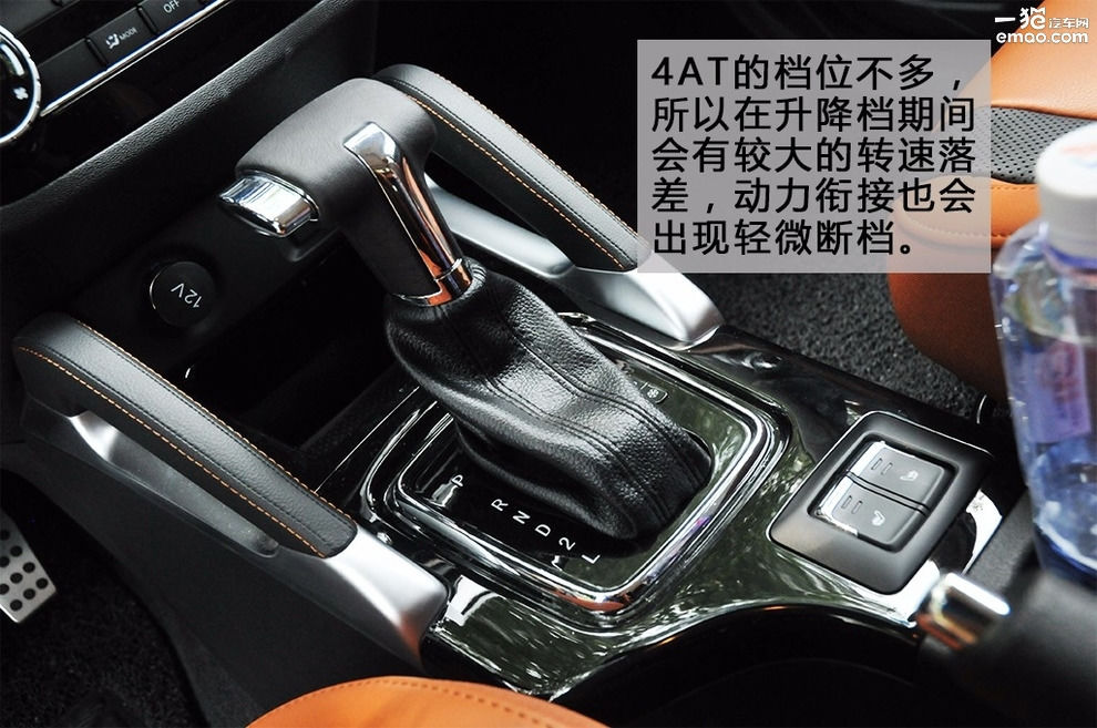 挂s挡的时候要不要松油门,挂着s挡拉手刹对车有什么影响