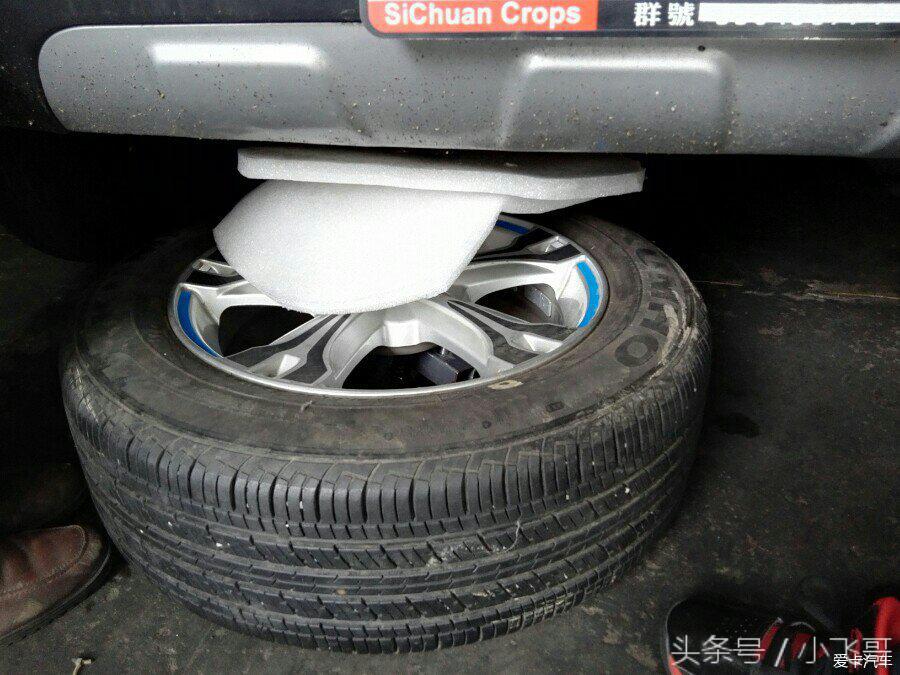 备胎改下挂式,背负式备胎改底挂怎么改