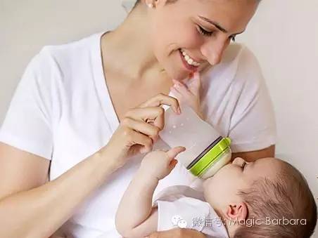 作为孩子的妈妈就要有超人的能力,0-3个月建议用哪款奶瓶