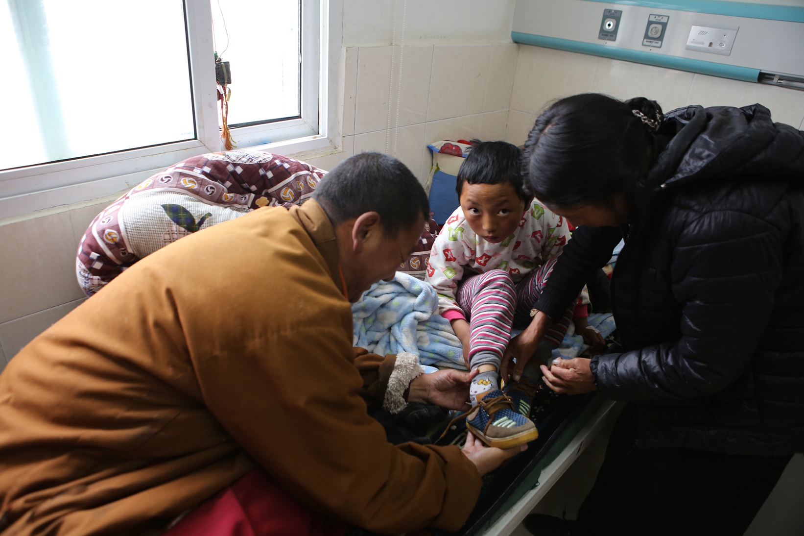 “同心路”上点滴小记——慈者温情为多难脑瘫患儿开启心门