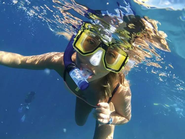 苹果CEO库克居然是个手残*党**