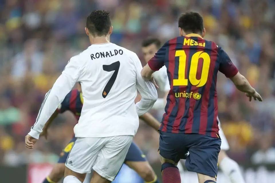 登巴巴断腿比赛,登巴巴断腿足球视频