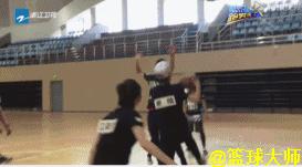鹿晗抓球,鹿晗抓篮球