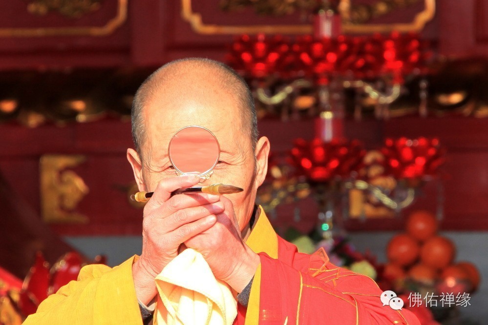 佛和观音菩萨画像如何摆放,如何分辨佛菩萨圣像