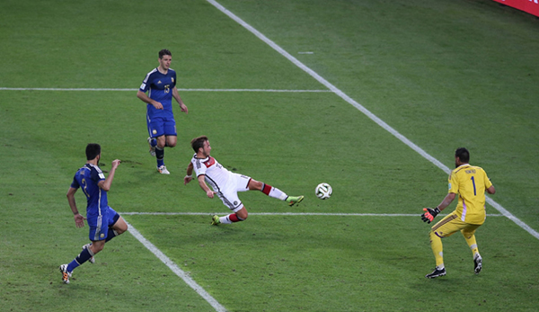 足坛8号战袍,足坛29号战袍