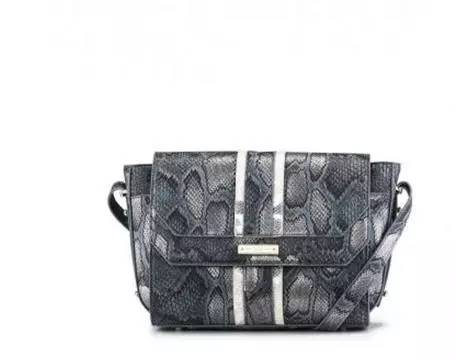 适合夏天背的包包小品牌,适合夏天背的大牌经典包