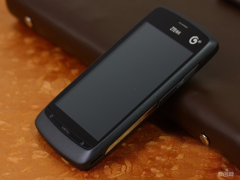 10年后都是很珍贵的回忆,十年前的手机还在用是情怀吗