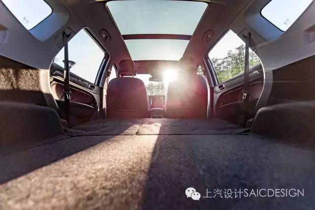 荣威2016rx5互联网自动版,荣威全新rx5模型