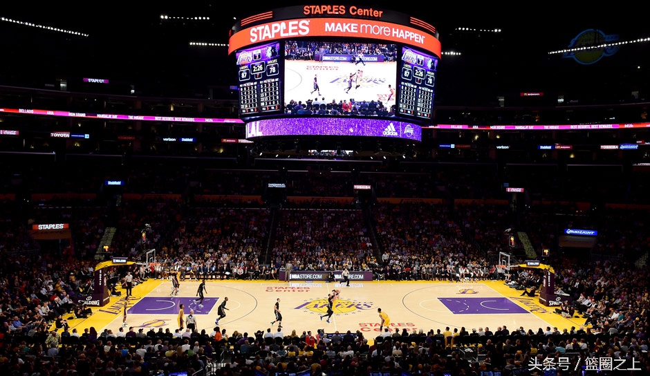 16座晃眼的冠军金杯!尽管落魄,他们才是洛城的主人!