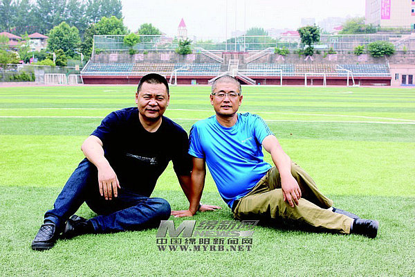 这就是我们热爱的足球,我们为什么热爱足球