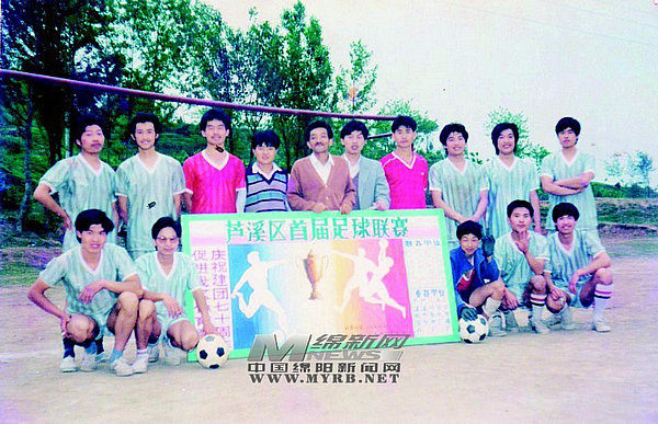 这就是我们热爱的足球,我们为什么热爱足球