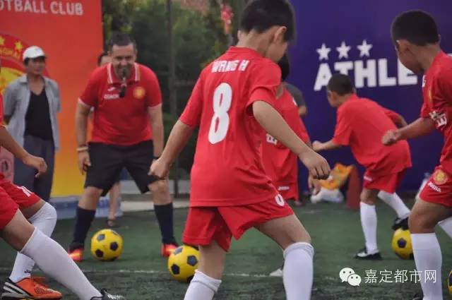 嘉定搏击长空足球俱乐部青训,寒假足球训练营上海