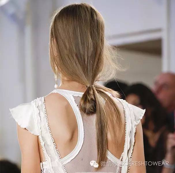 一块钱时尚套装,专柜秀场包包几百块就能买到