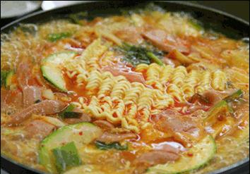 深夜饿了怎么办解馋,深夜饿了点外卖