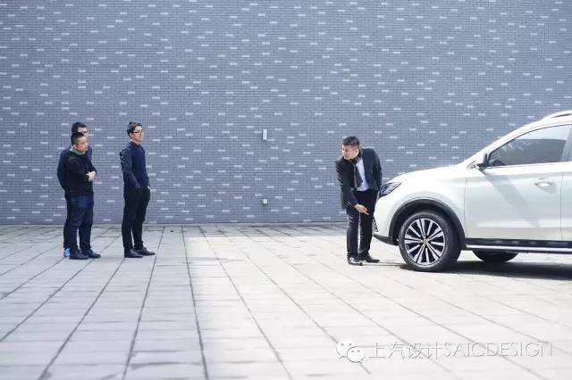 荣威2016rx5互联网自动版,荣威全新rx5模型