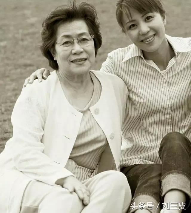 朋友圈晒孝心的句子,关于朋友圈孝心的评论