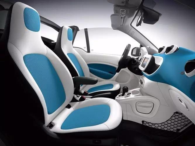 凹凸匠心榜:是怎样的一款车,能让他心甘情愿当司机